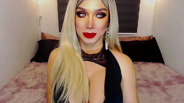 Snapshot of HugeCockDominantXxX chatting on 06.04.26 HugeCockDominantXxX online show from 06.04.26