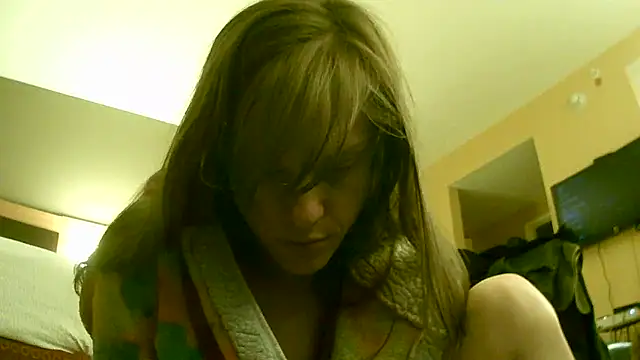 Snapshot of TheDaisyChaos chatting on 12.12.24 TheDaisyChaos online show from 12.12.24