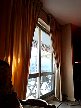 Snapshot of Perv10 chatting on 11.05.25 Perv10 online show from 11.05.25