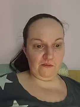 BustyLadyAlma online show from 06.21.26