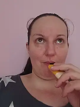 BustyLadyAlma online show from 07.04.26