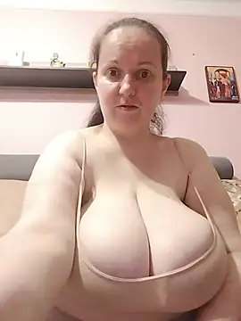 BustyLadyAlma online show from 07.07.26