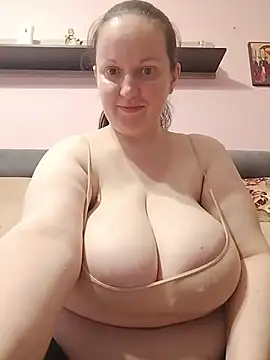 BustyLadyAlma online show from 07.23.26