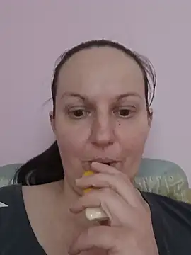 BustyLadyAlma online show from 08.01.26
