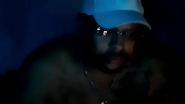 Snapshot of blaccowboy88 chatting on 04.03.26 blaccowboy88 online show from 04.03.26