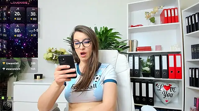 Snapshot of amayawest chatting on 01.30.25 amayawest online show from 01.30.25