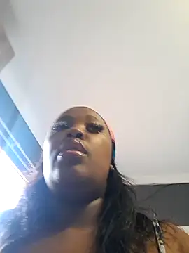 Snapshot of SWEETDOLLY29XX chatting on 12.30.24 SWEETDOLLY29XX online show from 12.30.24
