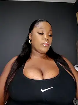 Snapshot of SWEETDOLLY29XX chatting on 11.04.25 SWEETDOLLY29XX online show from 11.04.25