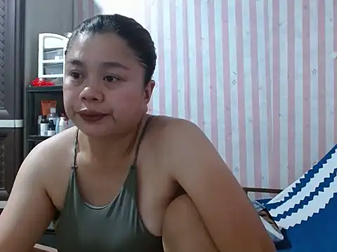 Kariebabe online show from 02.06.26
