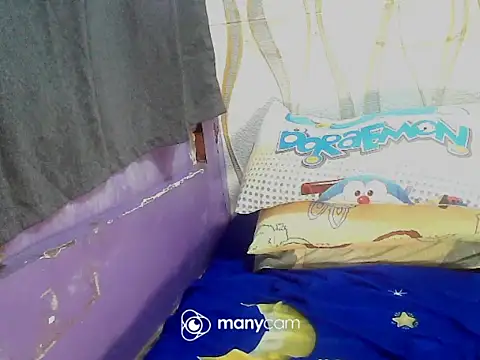 BURBERRY69 online show from 11.12.25