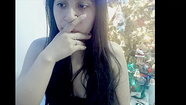 Snapshot of lizztaylor535 chatting on 12.20.24 lizztaylor535 online show from 12.20.24