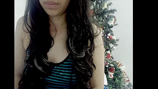 Snapshot of lizztaylor535 chatting on 01.22.25 lizztaylor535 online show from 01.22.25