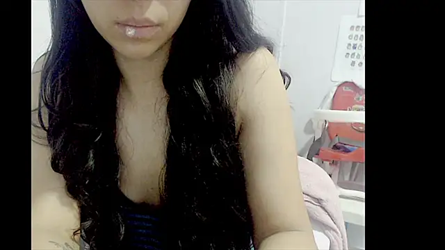 Snapshot of lizztaylor535 chatting on 03.03.25 lizztaylor535 online show from 03.03.25