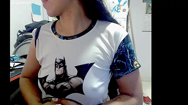 Snapshot of lizztaylor535 chatting on 10.29.25 lizztaylor535 online show from 10.29.25