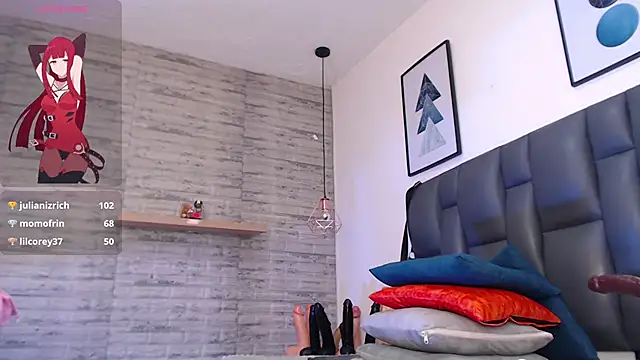 Snapshot of TinnaCobb chatting on 01.10.25 TinnaCobb online show from 01.10.25