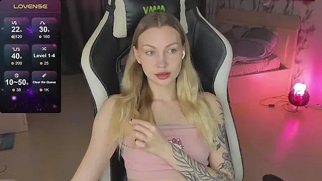 BiMolly online show from 03.19.25