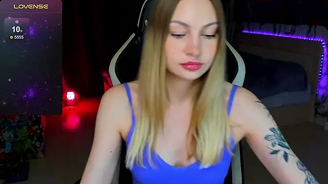 BiMolly online show from 10.23.25