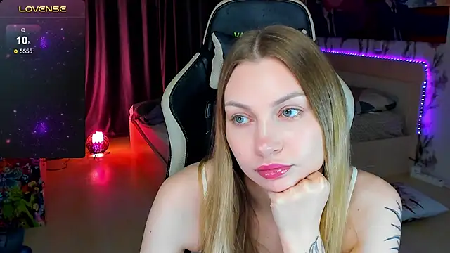 BiMolly online show from 11.15.25