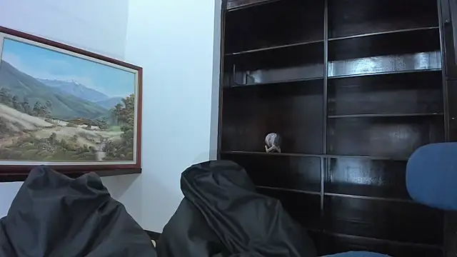 Snapshot of mia_collins_x chatting on 02.16.25 mia collins x online show from 02.16.25