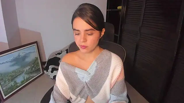 Snapshot of mia_collins_x chatting on 09.08.25 mia collins x online show from 09.08.25