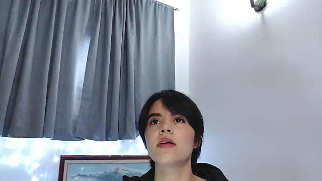 Snapshot of mia_collins_x chatting on 04.01.26 mia collins x online show from 04.01.26