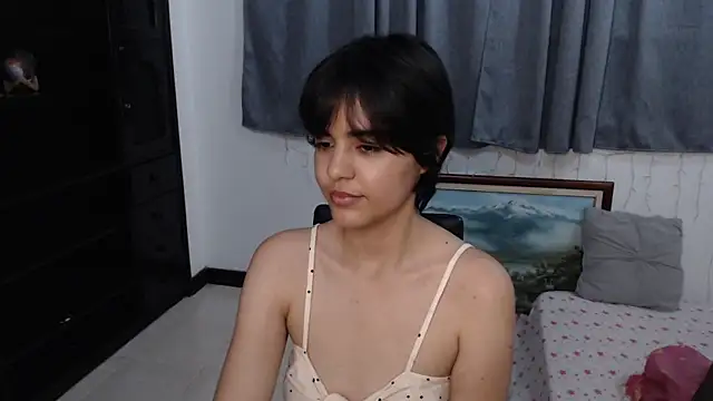 mia collins x online show from 05.12.26