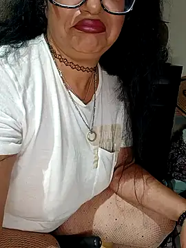 PichyPrettyPussy online show from 10.24.25