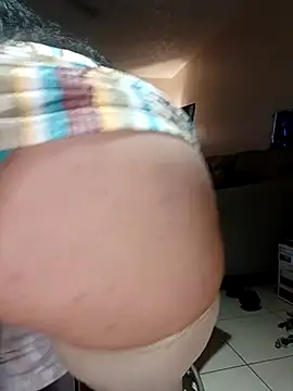 PichyPrettyPussy online show from 10.28.25