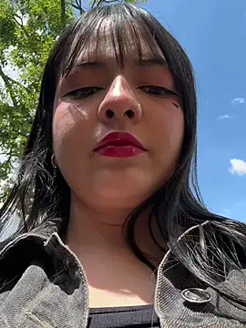 Elle online show from 01.29.25