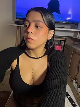 Snapshot of Naiara_sex chatting on 07.22.26 Naiara sex online show from 07.22.26