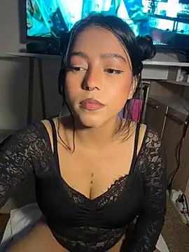Snapshot of Naiara_sex chatting on 07.24.26 Naiara sex online show from 07.24.26