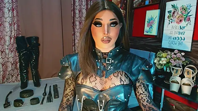 trixxielicious online show from 12.18.25