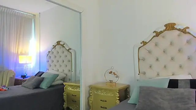 Snapshot of Princsgirl_ chatting on 02.22.25 Princsgirl online show from 02.22.25