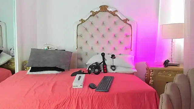 Snapshot of Princsgirl_ chatting on 02.27.25 Princsgirl online show from 02.27.25