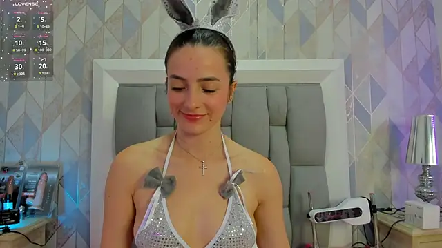 Snapshot of Princsgirl_ chatting on 09.25.25 Princsgirl online show from 09.25.25