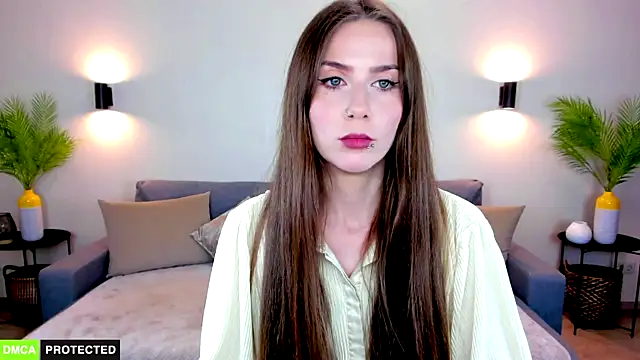 TheWoman   online show from 06.10.26