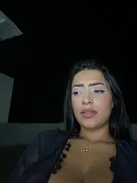 Shantal Lovee online show from 01.15.25