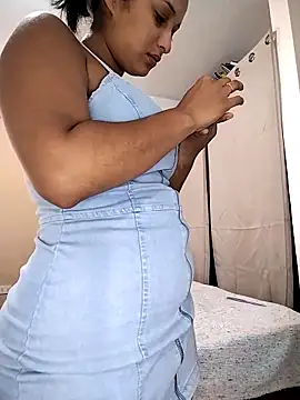 Shantal Lovee online show from 05.08.26