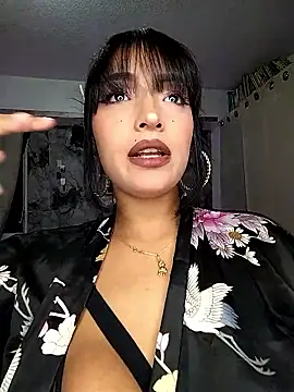 Shantal Lovee online show from 06.06.26
