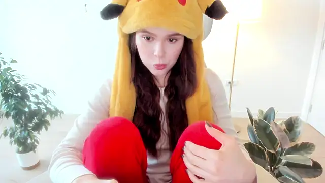 Snapshot of Pokemeboy chatting on 11.26.25 Pokemeboy online show from 11.26.25