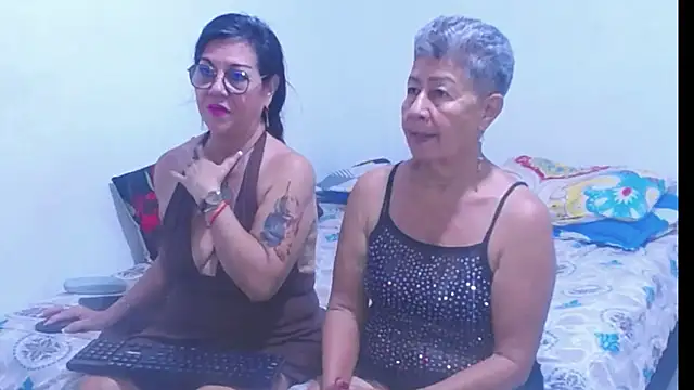 Snapshot of sexycristina_2 chatting on 07.14.26 sexycristina 2 online show from 07.14.26