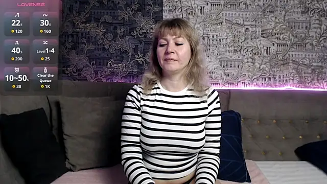 Snapshot of mandy_foxxx chatting on 11.17.25 mandy foxxx online show from 11.17.25