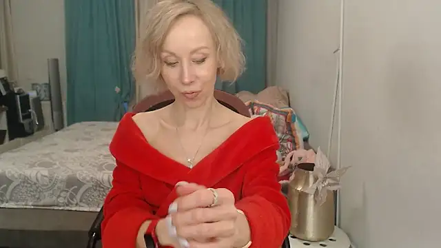 LuxuryNika online show from 05.02.26