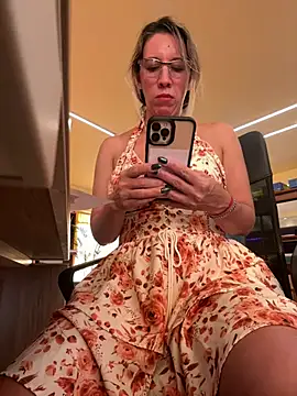 Snapshot of Gatitacarlita chatting on 03.13.25 Gatitacarlita online show from 03.13.25