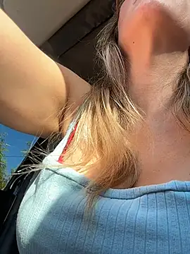 Gatitacarlita online show from 01.07.26