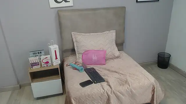 valevicious online show from 10.21.25