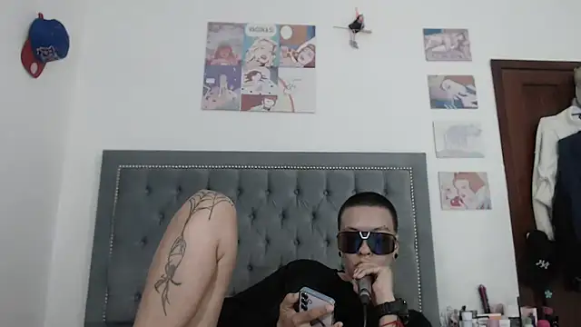 Snapshot of dulce_maria_x chatting on 03.22.25 dulce maria x online show from 03.22.25