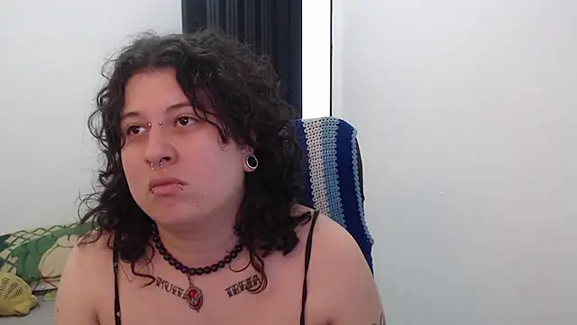 Snapshot of Smoke_trip_Alicia chatting on 01.18.26 Smoke trip Alicia online show from 01.18.26