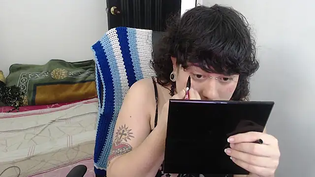 Snapshot of Smoke_trip_Alicia chatting on 02.08.26 Smoke trip Alicia online show from 02.08.26