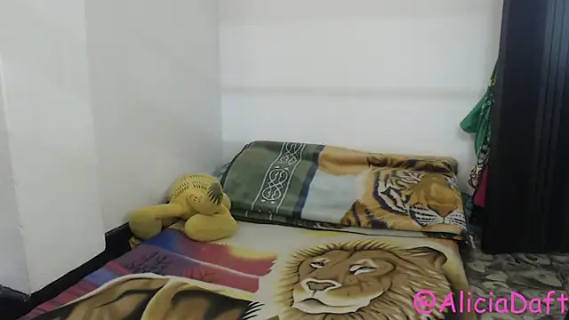 Snapshot of Smoke_trip_Alicia chatting on 03.10.26 Smoke trip Alicia online show from 03.10.26